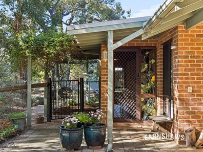 32 Lukin Avenue, Darlington WA 6070