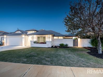 17 Daytona Drive, Iluka WA 6028