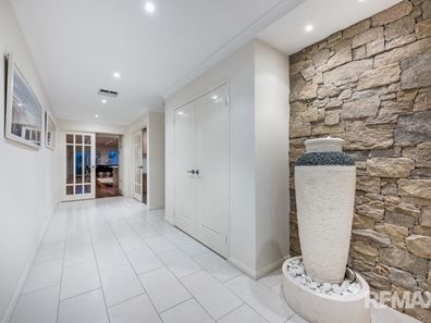 17 Daytona Drive, Iluka WA 6028