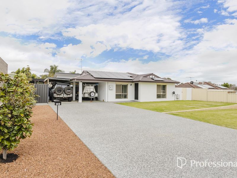 10 Augustus Way, Marangaroo WA 6064