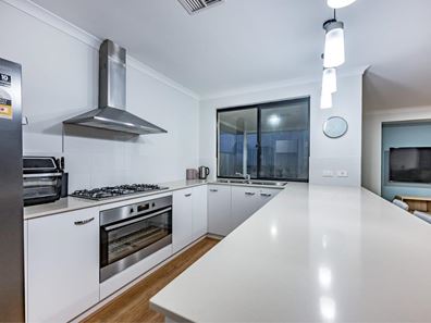 11 Quokka Road, Alkimos WA 6038
