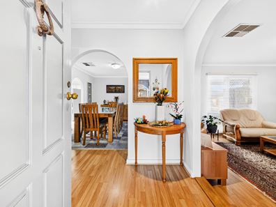24 Whitworth Place, Dianella WA 6059
