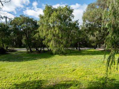 4 Geographe Close, Quindalup WA 6281