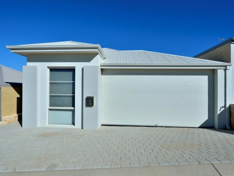 3 Rubus Vista, Halls Head WA 6210
