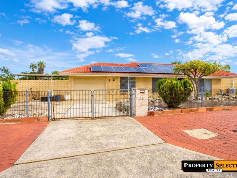 4 Firebush Court, Heathridge