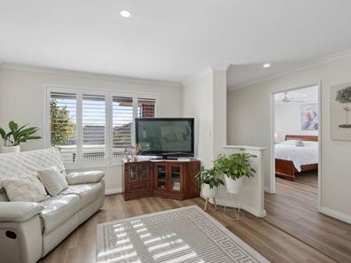 32 Geoff Russell Avenue, Kinross WA 6028