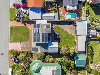 1 Armstrong Street, Halls Head WA 6210