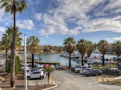 2/1 Boston Quays, Mindarie WA 6030