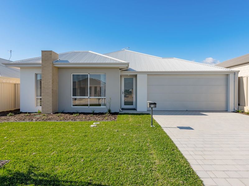 13 Trigger Way, Two Rocks WA 6037