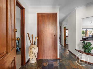 33 Mcguiness Drive, Leeming WA 6149