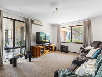 33 Mcguiness Drive, Leeming WA 6149
