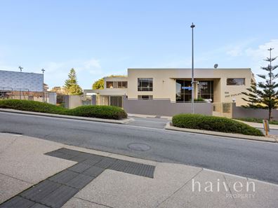194 The Esplanade (Granny Flat), Scarborough WA 6019