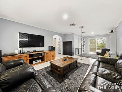 4 Sittana Place, Beechboro WA 6063