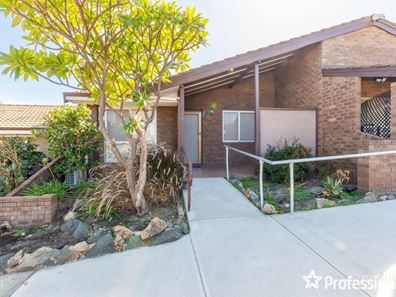 21/41 Lensham Pl, Armadale WA 6112