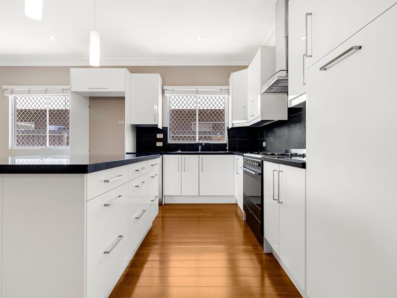 4 Nyamina Road, Baynton WA 6714