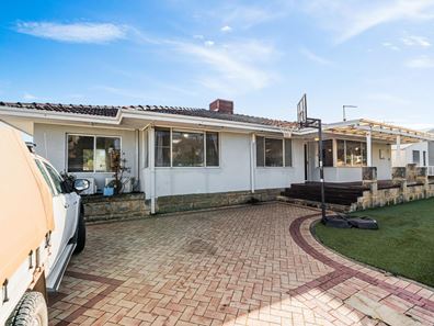 31 Elliott Road, Trigg WA 6029