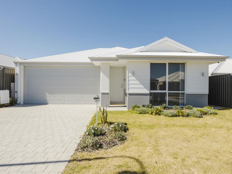 23 Hitter Street, Yanchep WA 6035