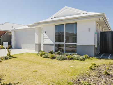 23 Hitter Street, Yanchep WA 6035