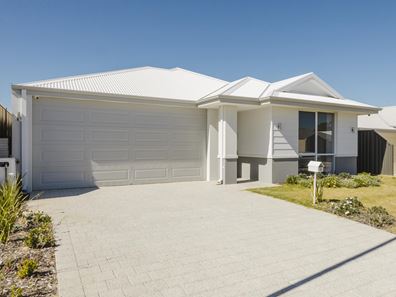 23 Hitter Street, Yanchep WA 6035
