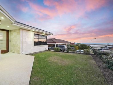 22 Resolute Way, Ocean Reef WA 6027
