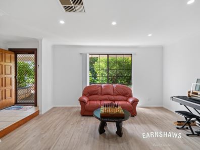 9 Darrowby Place, Sawyers Valley WA 6074