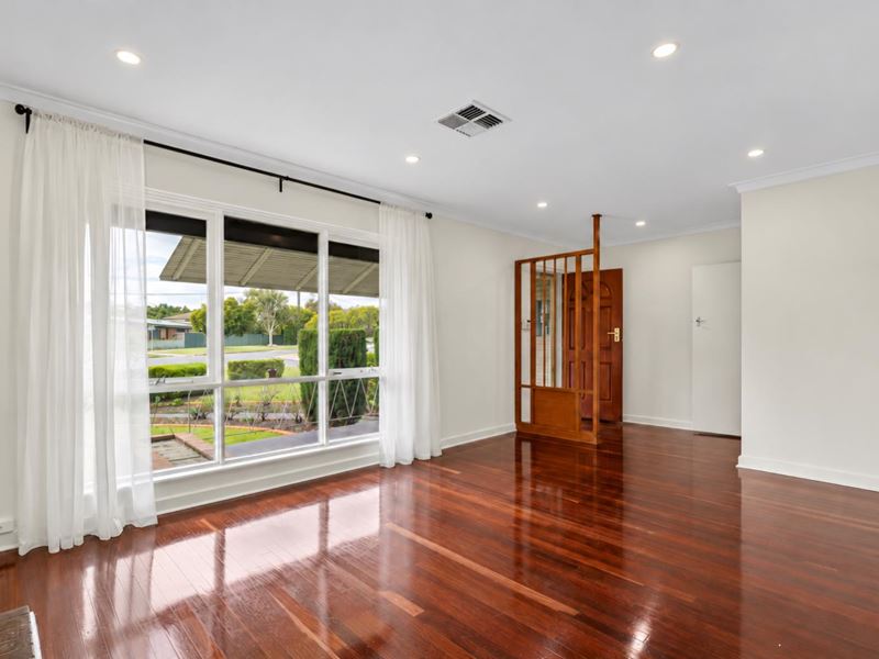 235 Anzac Terrace, Bayswater