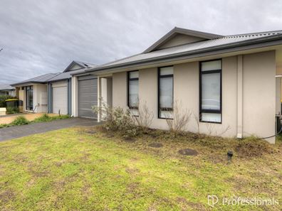 24 Uppingham Way, Butler WA 6036