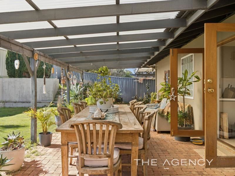 22 Hicks Way, Hillarys WA 6025