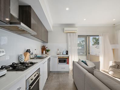 4/25 Cemy Place, Kewdale WA 6105