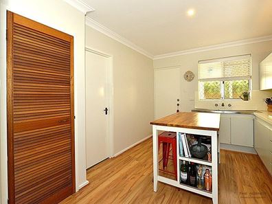 4/12 Wade Street, Joondanna WA 6060