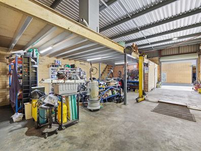 4/56 Irvine Drive, Malaga WA 6090