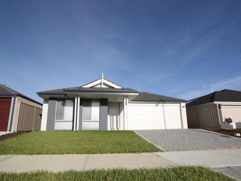 4 Tuscan Way, Karnup WA 6176