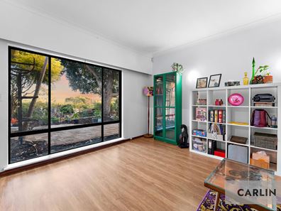 50 Blackwood Drive, Mount Nasura WA 6112