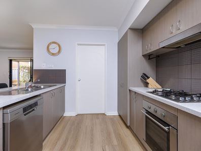 6/15 Sydenham Street, Rivervale WA 6103