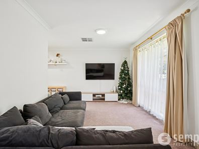 11 Bracken Way, Bibra Lake WA 6163