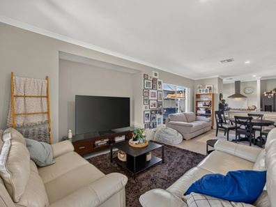 12 Cloudburst Avenue, Baldivis WA 6171