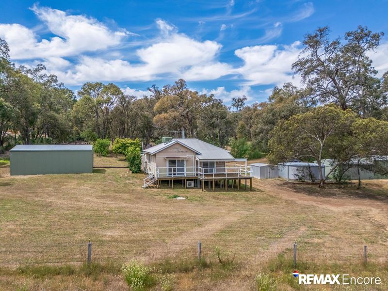 240 Stokes Close, Wooroloo