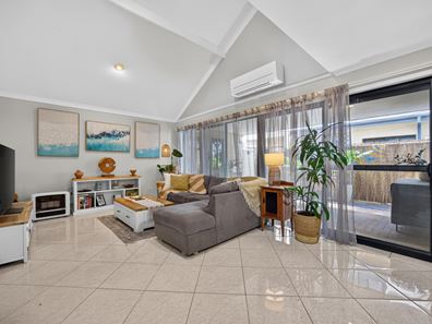 2/16 Davey Street, Mandurah WA 6210