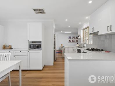 9 Tristram Gardens, Parmelia WA 6167
