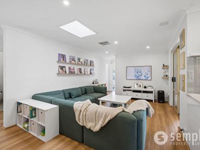 9 Tristram Gardens, Parmelia WA 6167
