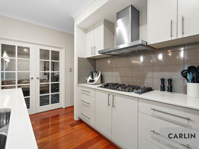 21 Prespa Loop, Success WA 6164