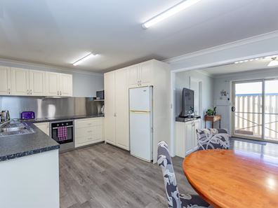 6 Bishop Court, Toodyay WA 6566