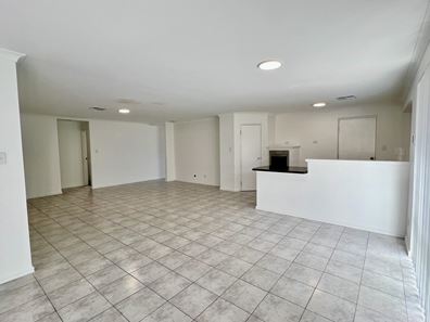 25 Castanet Drive, Madeley WA 6065