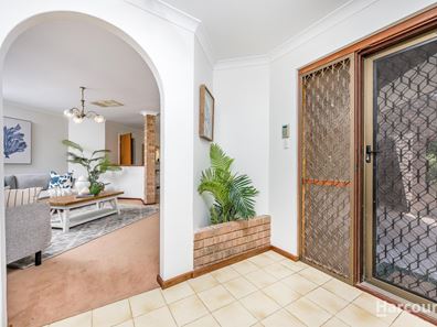 14 Baler Court, Mullaloo WA 6027