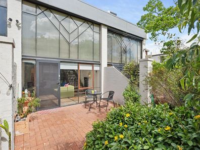 2/3 Ellen Street, Fremantle WA 6160