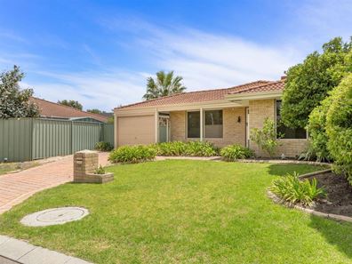 10 Barcroft Court, Atwell WA 6164