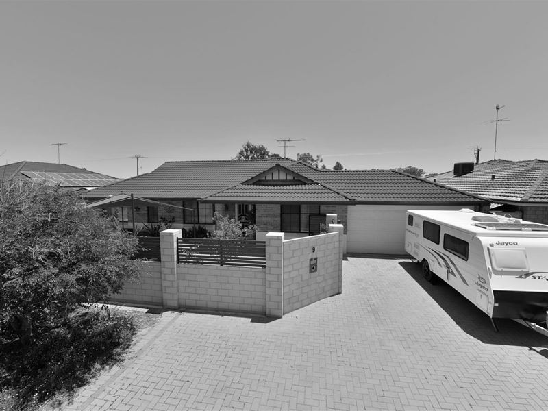 1/9 Blossom Place, Coodanup