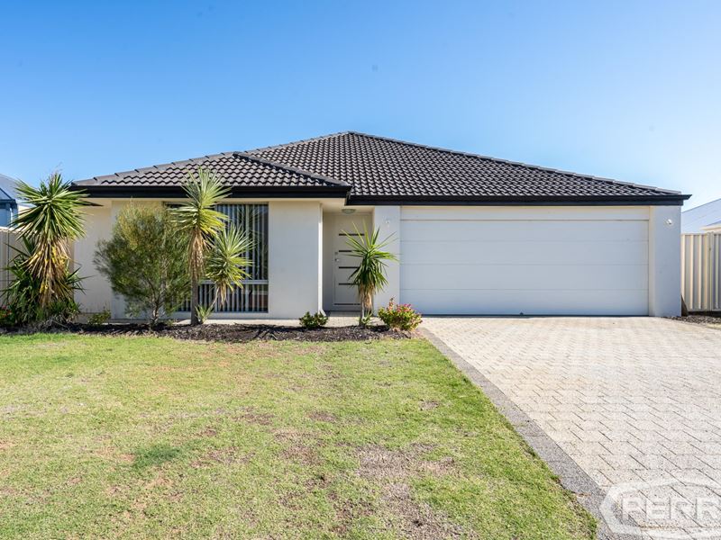 17 Benooka Grange, Lakelands