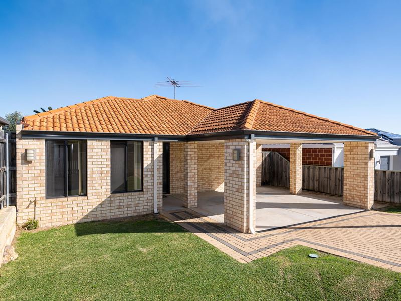 52 Blaxland Way, Padbury WA 6025