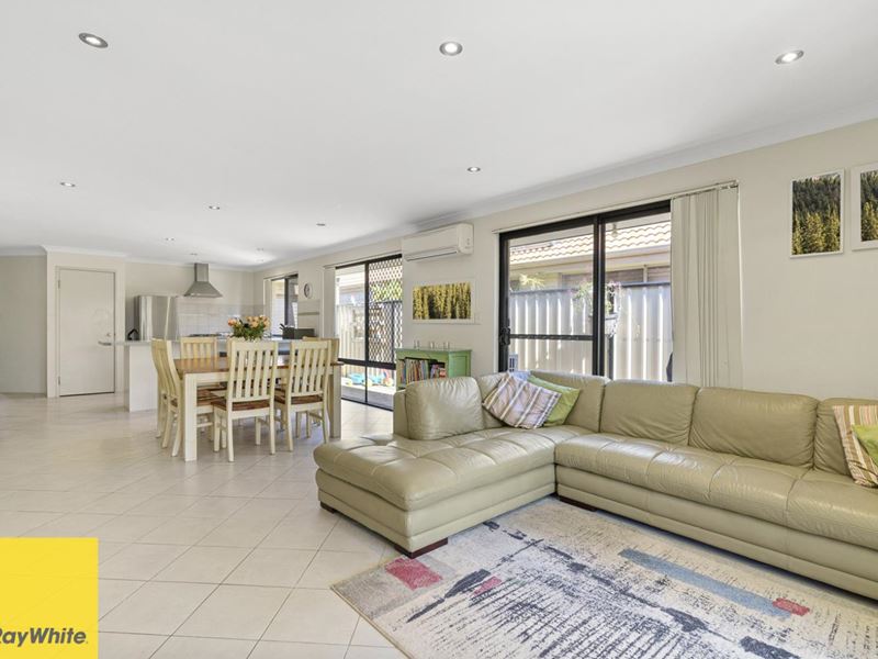 23 Grandoak Drive, Clarkson WA 6030